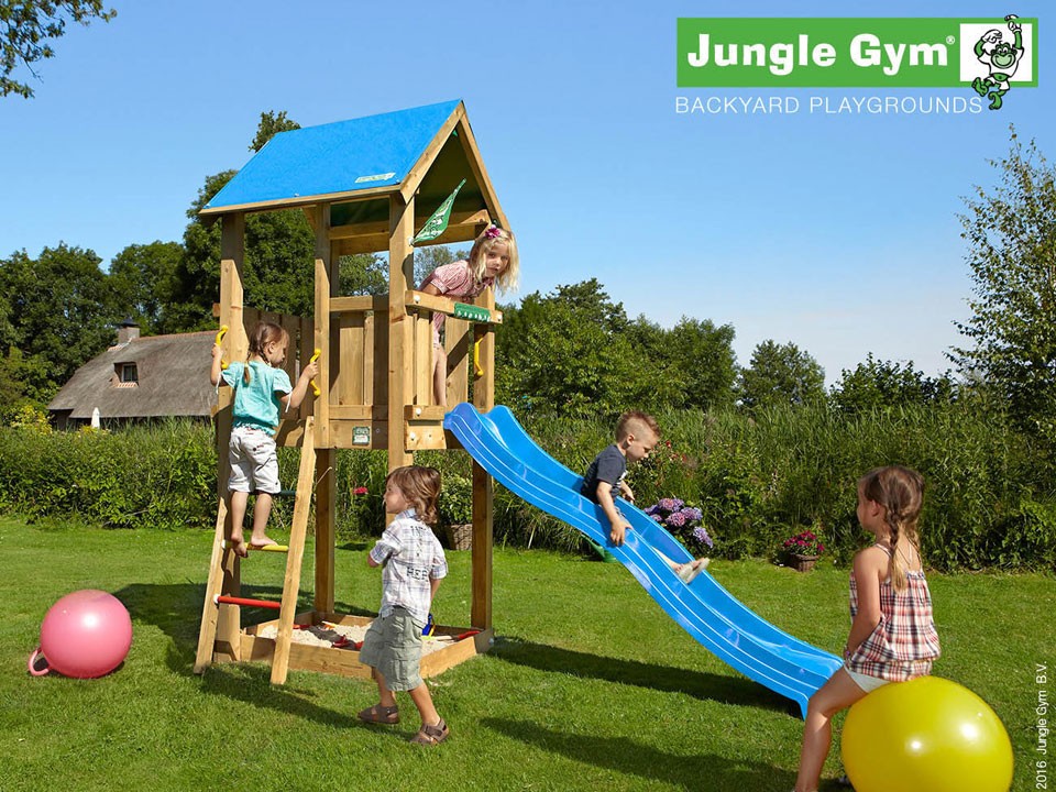 <p><strong>Jungle Gym Castle</strong></p><p>aus druckimprägniertem Nadelholz, inkl. Rutsche</p>